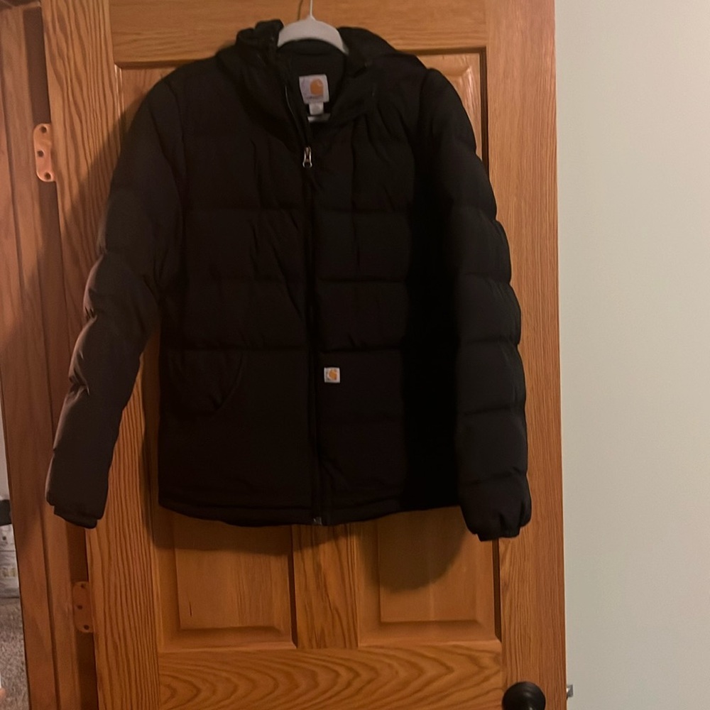 Black hooded Carhartt Puffer Coat